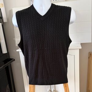 Dockers Men's V-Neck Sweater Vest in Black